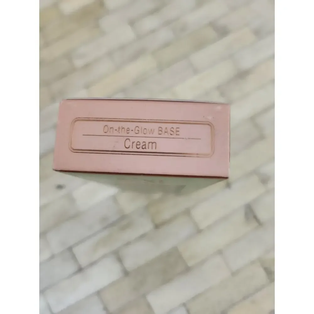 Pixi by Petra On-the-Glow Base Cream NEW